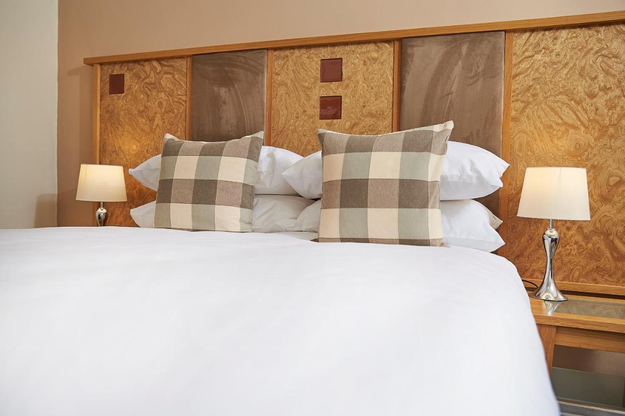 Ettington Chase Hotel ภายนอก รูปภาพ